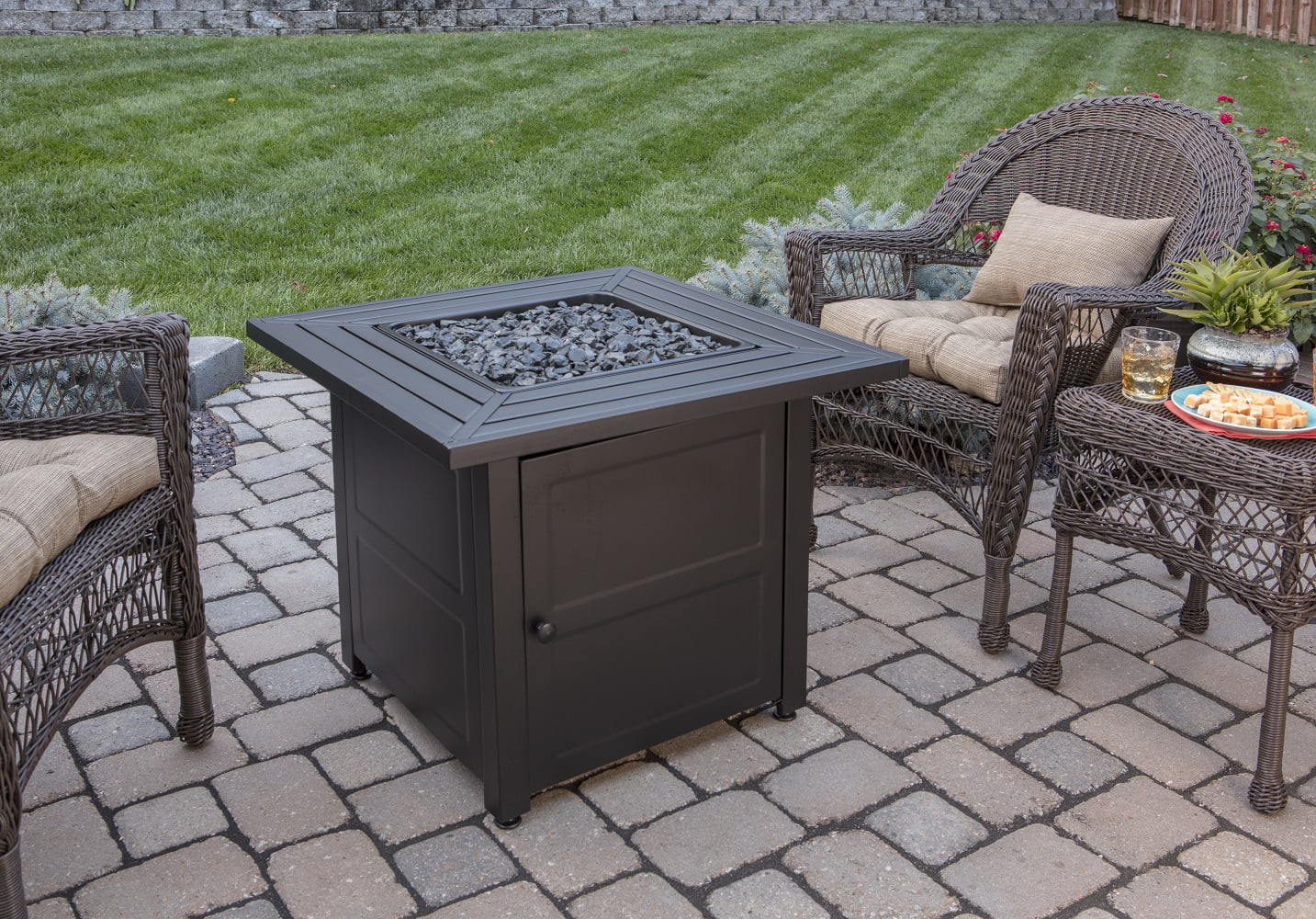 30" Square 30,000 BTU LP Gas Outdoor Fire Table with Black Fire Glass